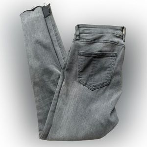 Prosperity 28 Jeans faded gray